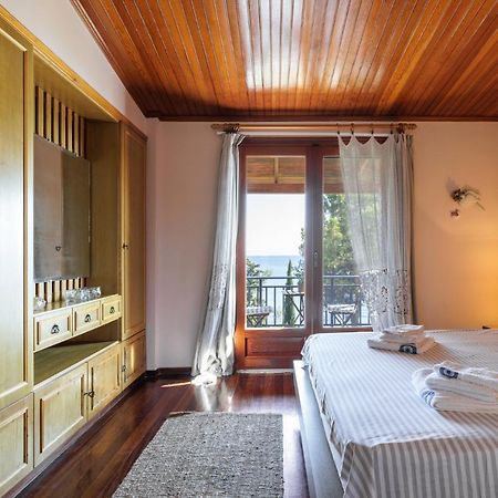 Luna Villa Private Beach Nea Iraklia Exterior foto