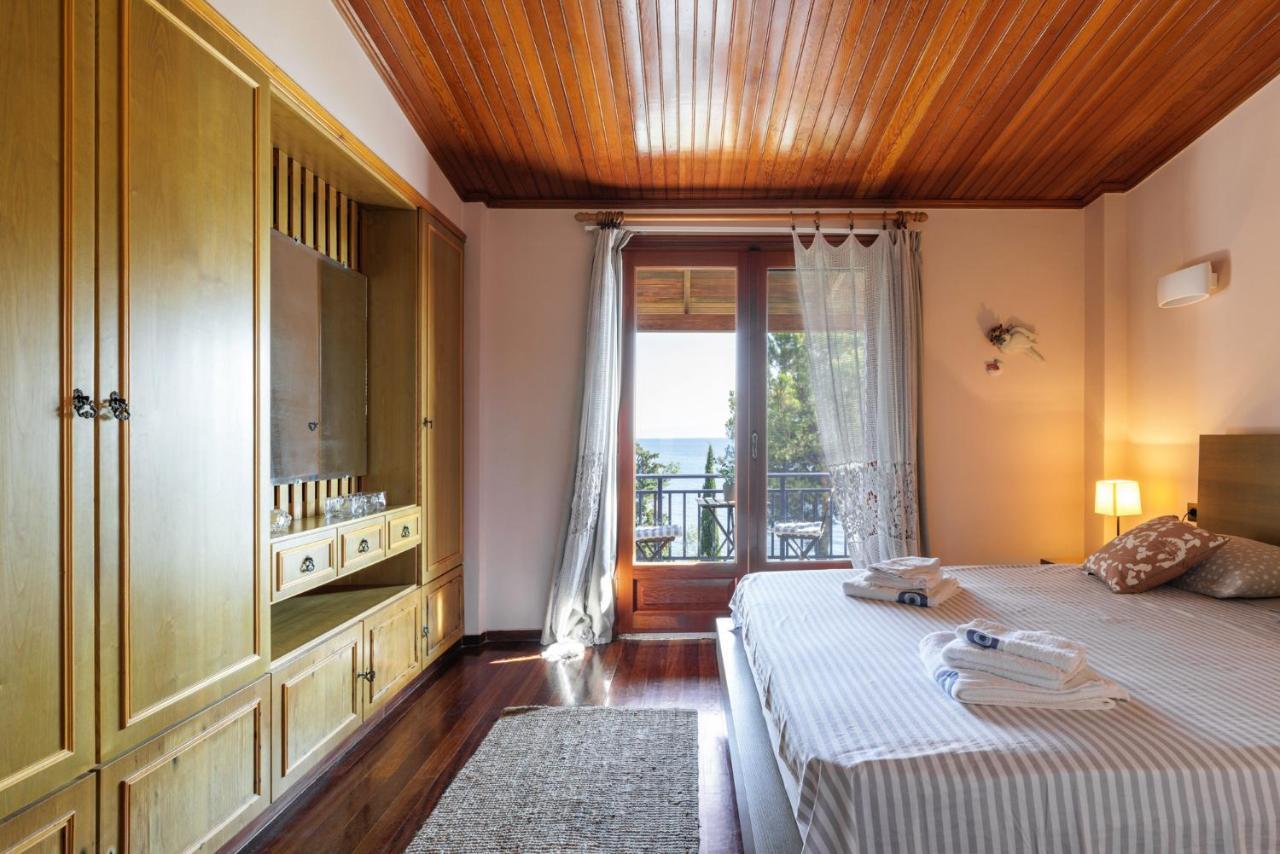 Luna Villa Private Beach Nea Iraklia Exterior foto