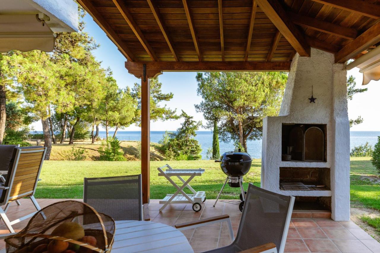 Luna Villa Private Beach Nea Iraklia Exterior foto